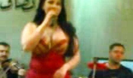 Daisy Lee videos x amater español y Rebecca Black en Plugged en escena lésbica por